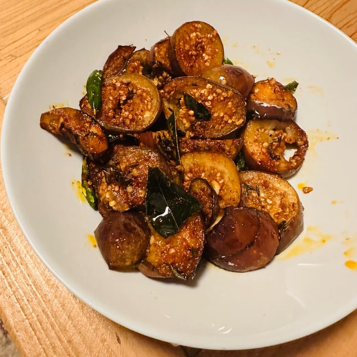 photo of Woolworths Food Brinjals shared by @leyyakhan on  01 Oct 2025 - review
