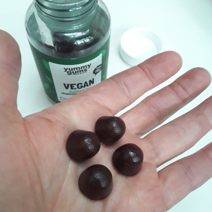 photo of YummyGums Yummygums Vegan shared by @peter-plant-power on  04 Jan 2024 - review