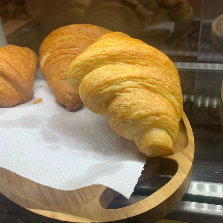 photo of Amarama Vegan Croissant shared by @vimauro on  17 Oct 2023 - review
