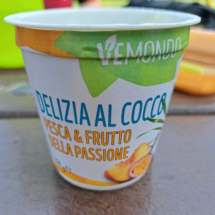 photo of Vemondo  Delizia al cocco pesca e frutto della passione shared by @peltis on  24 Jul 2024 - review