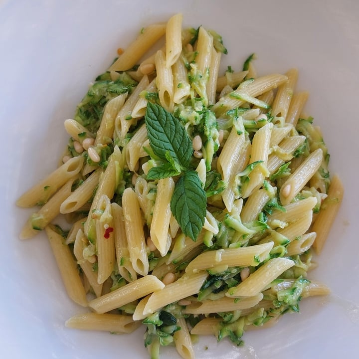 photo of Le Burle Penne con zucchine, menta e pinoli shared by @mspecos on  19 Apr 2024 - review