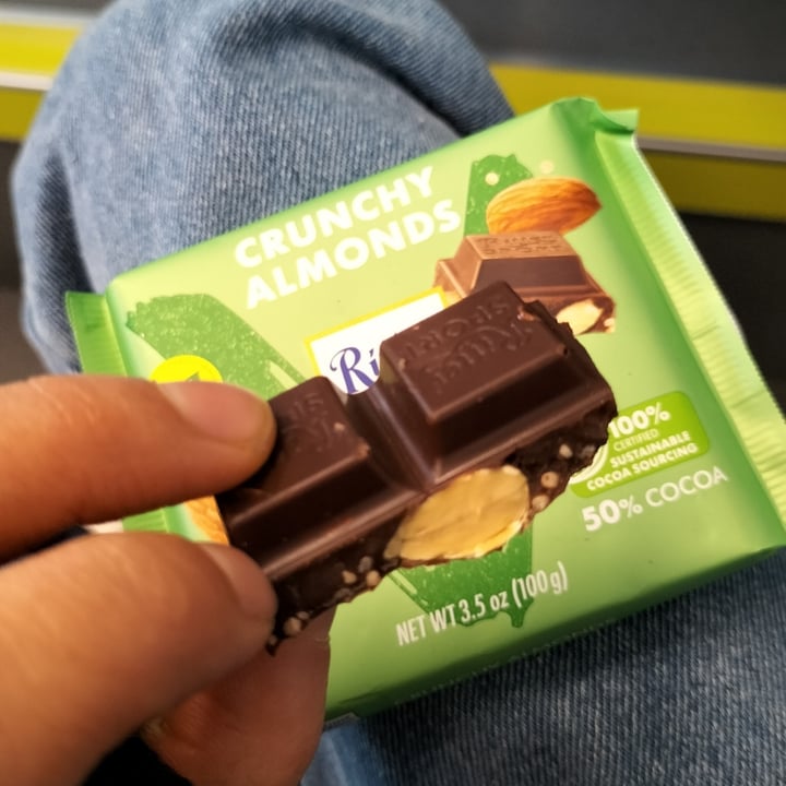 photo of Ritter Sport Crunchy Almonds shared by @saracente on  08 Jan 2024 - review