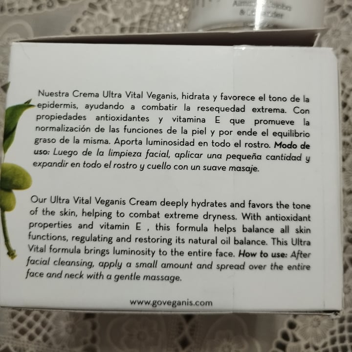 photo of Veganis Crema Facial Ultra Vital shared by @nachuquiroz on  15 Feb 2024 - review