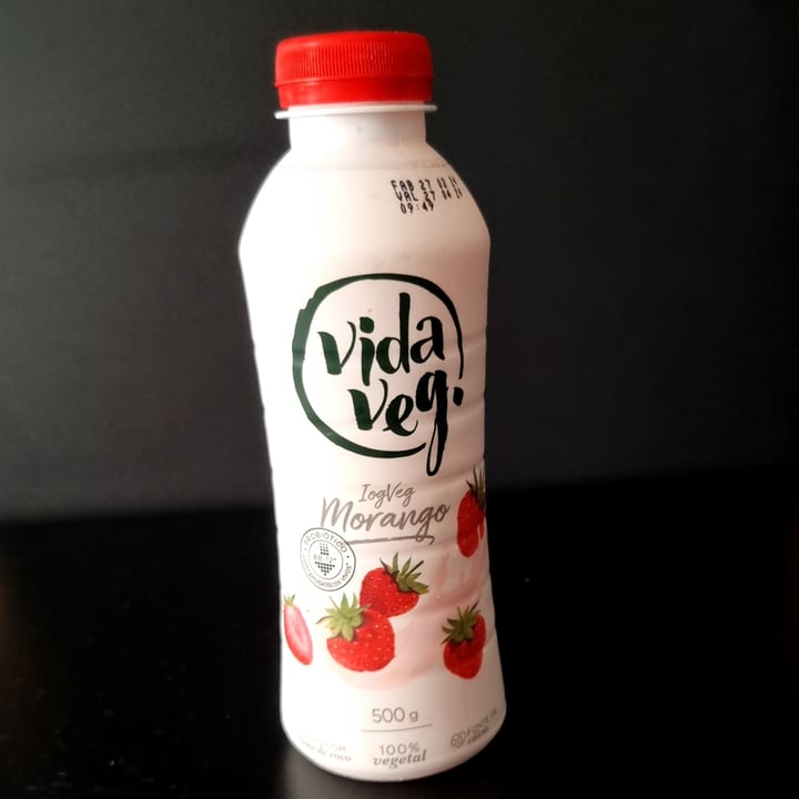 photo of Vida Veg bebida vegetal de morango shared by @chrissantos on  06 Apr 2024 - review
