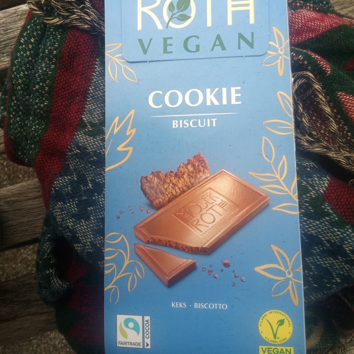 photo of Moser Roth Cookie Crunch shared by @veganalchemy on  16 Apr 2025 - review