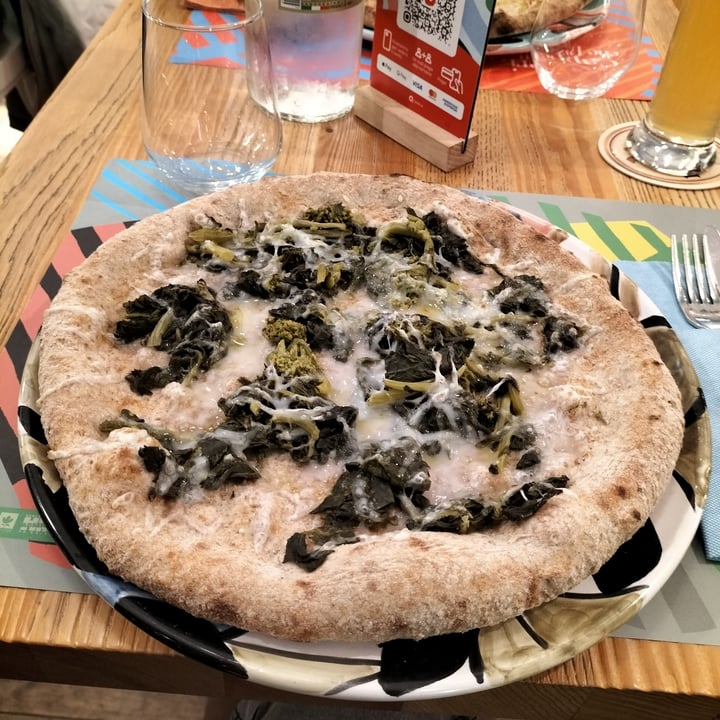 photo of Capperi che Pizza friarielli vegan shared by @zago on  17 Feb 2024 - review