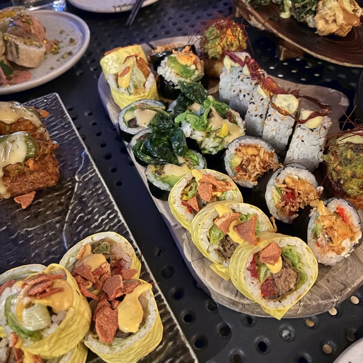 photo of Sushi Momo Végétalien Big Momo shared by @missnarciss on  18 Sep 2025 - review