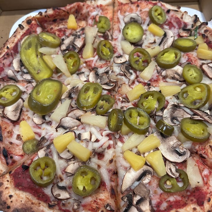 photo of Fibonacci's Pizzeria 3 toppings pizza shared by @wisecamel86 on  15 Jul 2025 - review