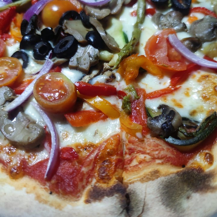 photo of Il Glicine S.N.C. di Crescenzi e Santambrogio Pizza Vegana shared by @susyvet on  24 Mar 2024 - review