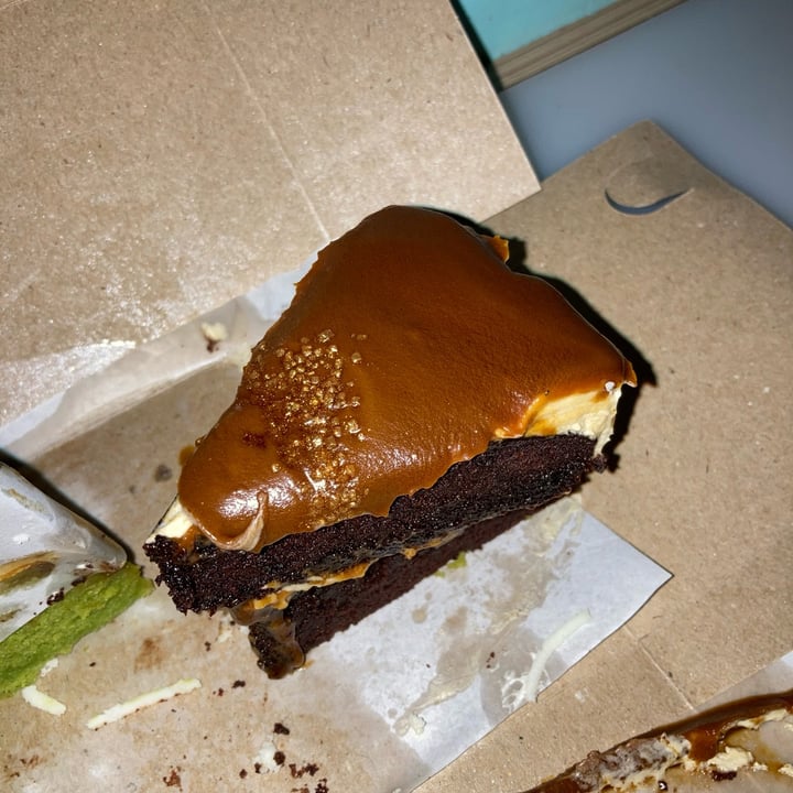 photo of Rumah Juliet Salted Caramel Cake shared by @david- on  10 Feb 2024 - review