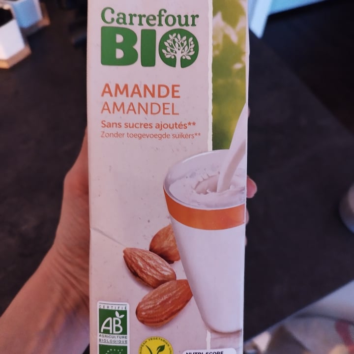 photo of Carrefour lait d'amande shared by @sorinaparis on  24 Feb 2024 - review
