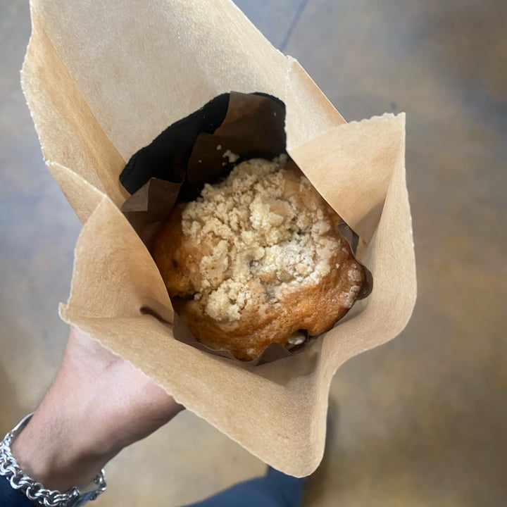 photo of Cartel Roasting Co. vegan blueberry muffin shared by @rogerfriday on  17 Sep 2024 - review