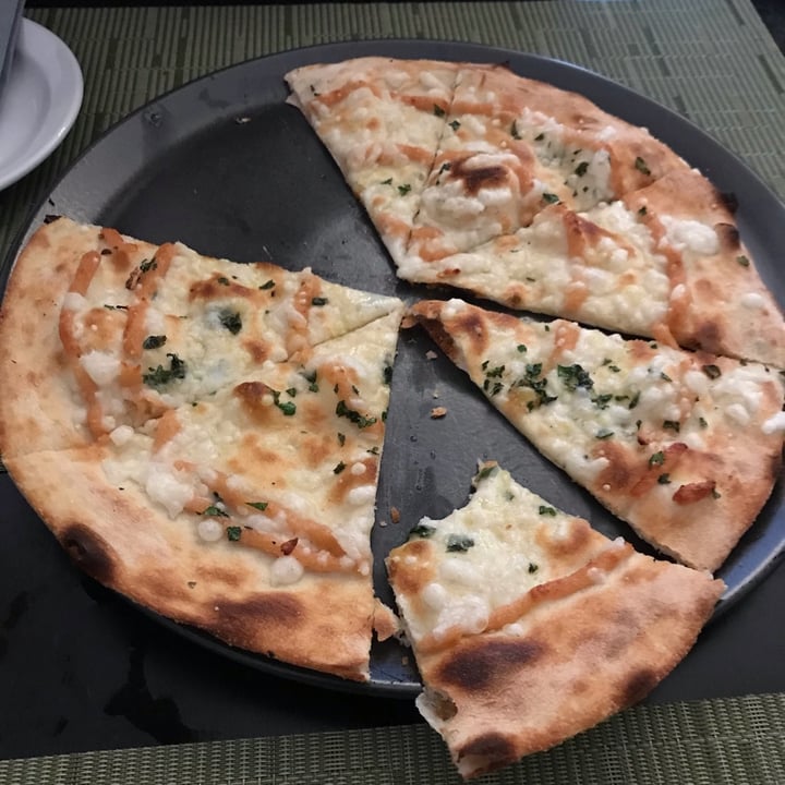 photo of Novapizza Vegetarian Kitchen Garlic Foccacia shared by @scottye on  21 Apr 2024 - review