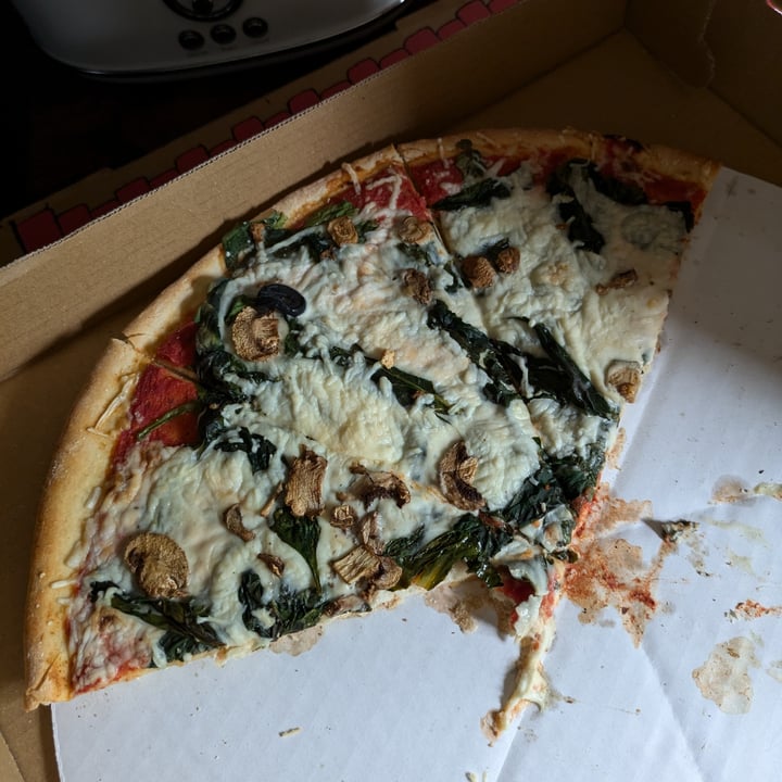 photo of Miguels Pizza Pizza shared by @ghundley on  02 Oct 2024 - review