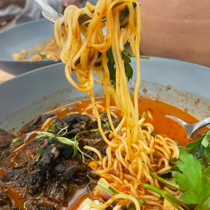 photo of Vegamo birria ramen shared by @chica-polemica on  29 May 2024 - review