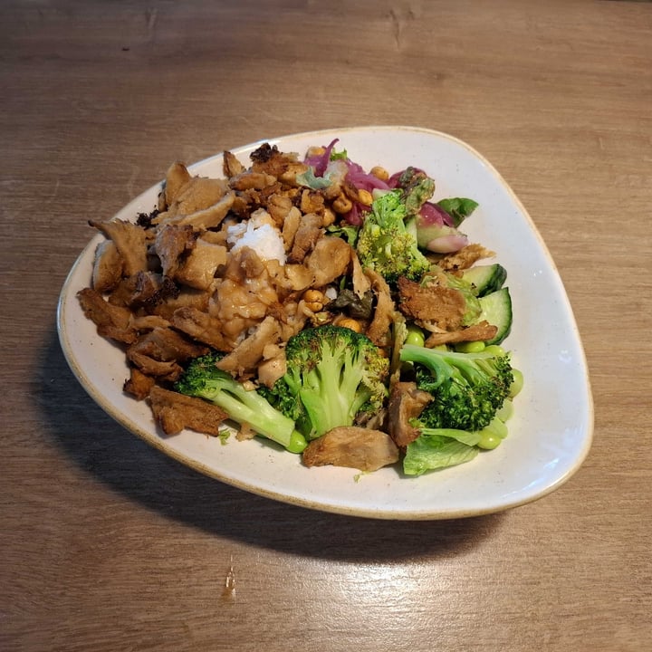 photo of dean&david Protein Chicken Bowl shared by @sheerabs on  22 Apr 2025 - review