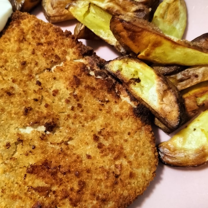 photo of Plantitude Crumbed Chick'n Super Schnitzels shared by @helenevegan on  25 Feb 2024 - review