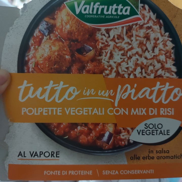 photo of Valfrutta tutto in un piatto Polpette Vegetali Con Mix Di Risi shared by @loryunni78 on  16 Dec 2023 - review