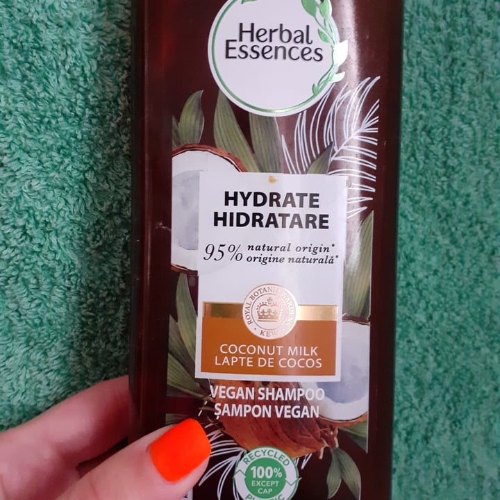 photo of Herbal Essences Shampoo Coconut Milk shared by @vinoulis on  25 Mar 2024 - review