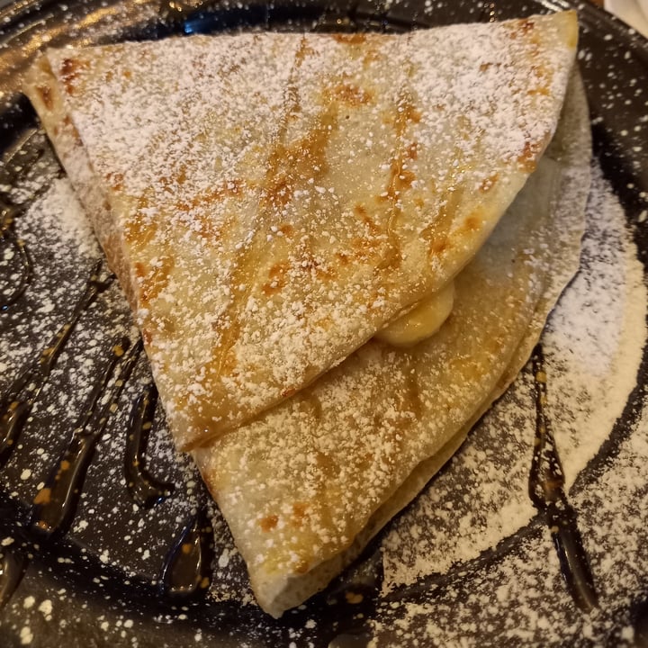 photo of Mönt take away crepe dulce de leche shared by @maiagavranic on  01 Feb 2024 - review