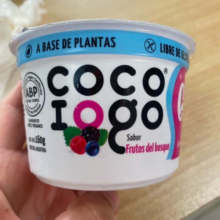 photo of Qu yogurt sabor frutos del bosque shared by @valexika on  06 Feb 2025 - review