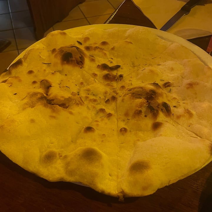 photo of Millennium Center Focaccia Bianca shared by @sidiocam on  26 Apr 2024 - review