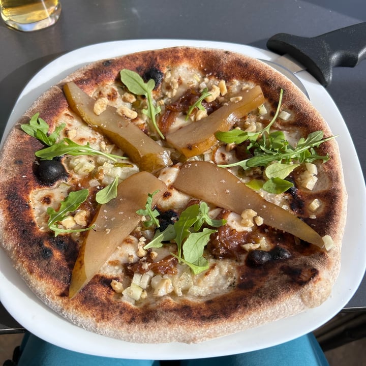 photo of The Green Hen pizza gorgonzola shared by @sritatriz on  10 May 2024 - review