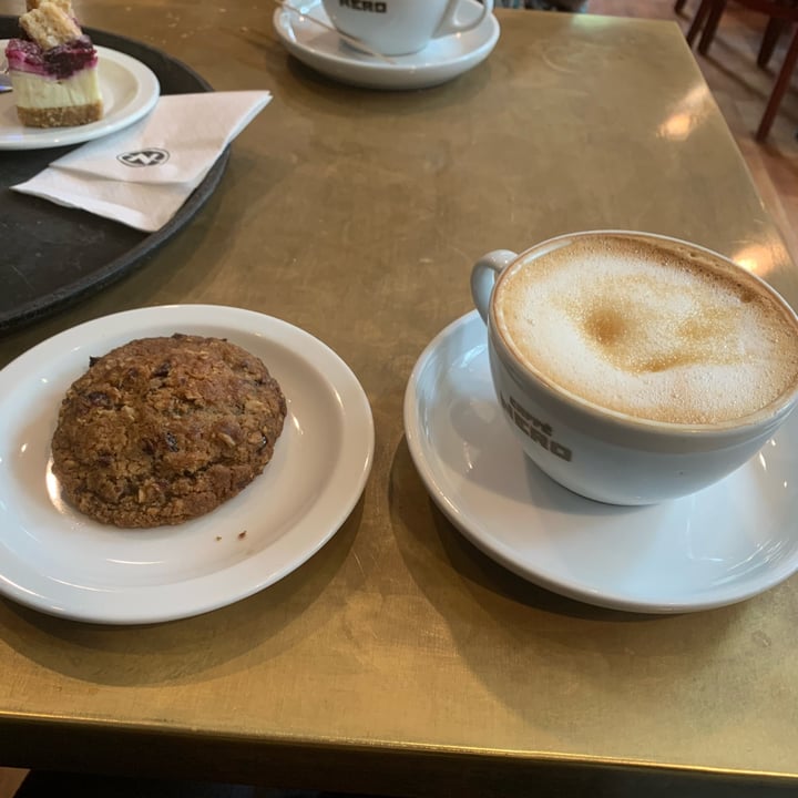 photo of Caffè Nero oatmeal cranberry cookie shared by @unejanie on  09 Sep 2023 - review