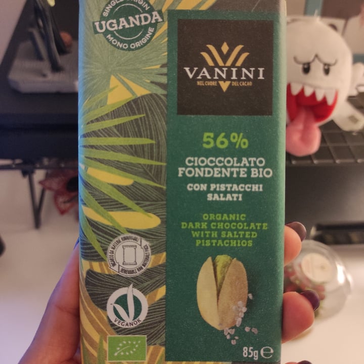 photo of Vanini cioccolato fondente 56% bio con pistacchi salati shared by @kedraya on  11 Aug 2025 - review