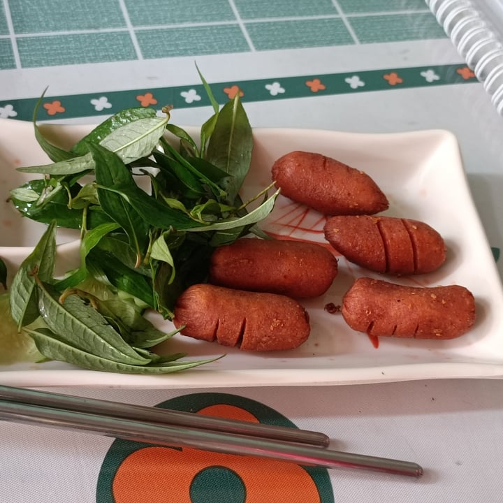 photo of Surn Yi Vegetarian fried veggie hot dog shared by @fra23 on  21 Dec 2024 - review