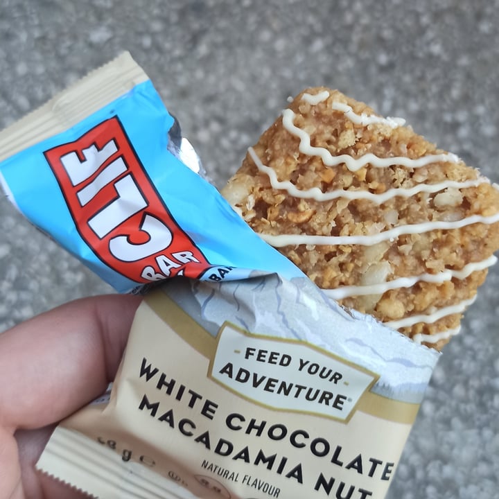 photo of Clif Bar White Chocolate Macadamia Nut Flavor Bars shared by @neushoorn on  11 May 2024 - review