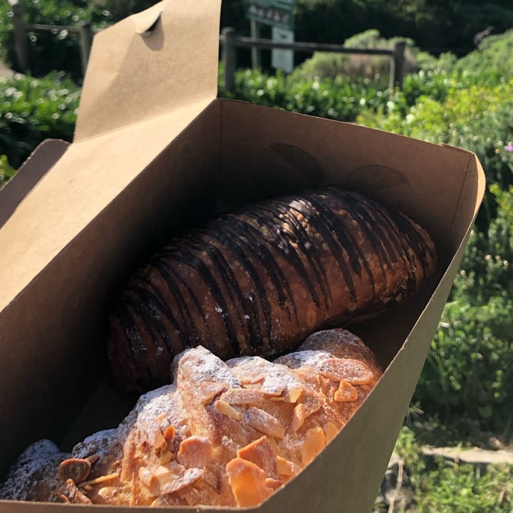 photo of Black Medicine vegan almond croissant shared by @louiseloveslentils on  15 Jul 2024 - review