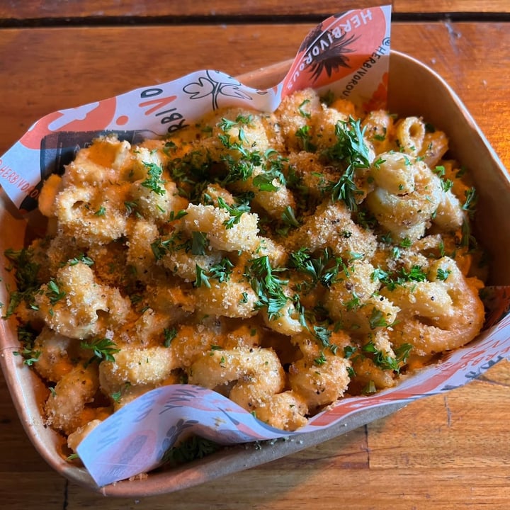 photo of Herbivorous Classic Mac & Cheese shared by @whatrebeccaeats on  04 Sep 2023 - review