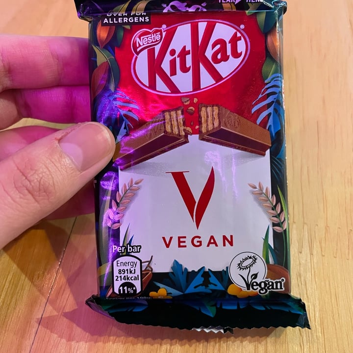 photo of Kit kat Nestle vegan kit kat shared by @maravwn on  17 Aug 2024 - review