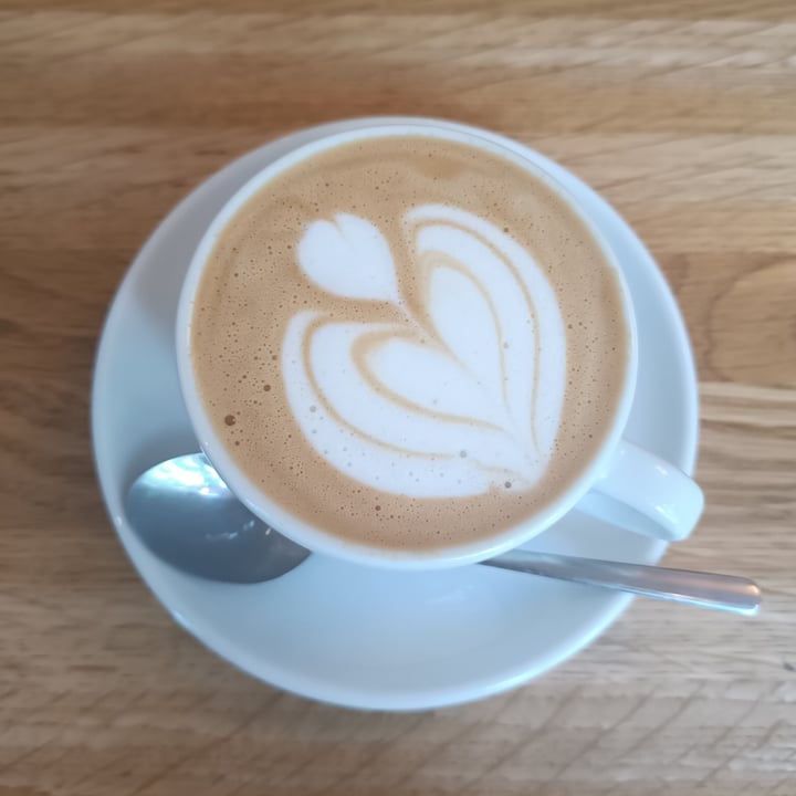 photo of LUI Budapest cappuccino shared by @flowvegan on  28 May 2024 - review