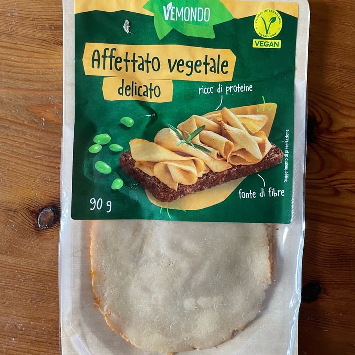 photo of Vemondo affettato vegetale delicato shared by @elevandi on  07 May 2024 - review
