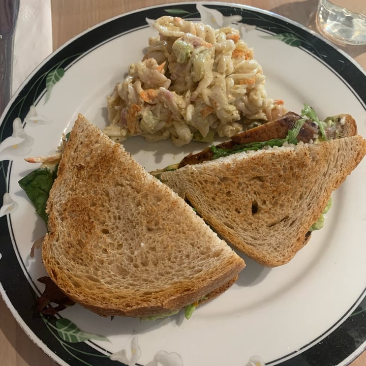 photo of The Red Fern ABLT With Mac Salad shared by @maddy-6 on  26 Nov 2023 - review