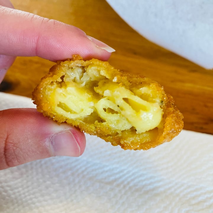 photo of Vertical Diner Mac N’ Cheese Bites shared by @curvycarbivore on  19 Mar 2024 - review