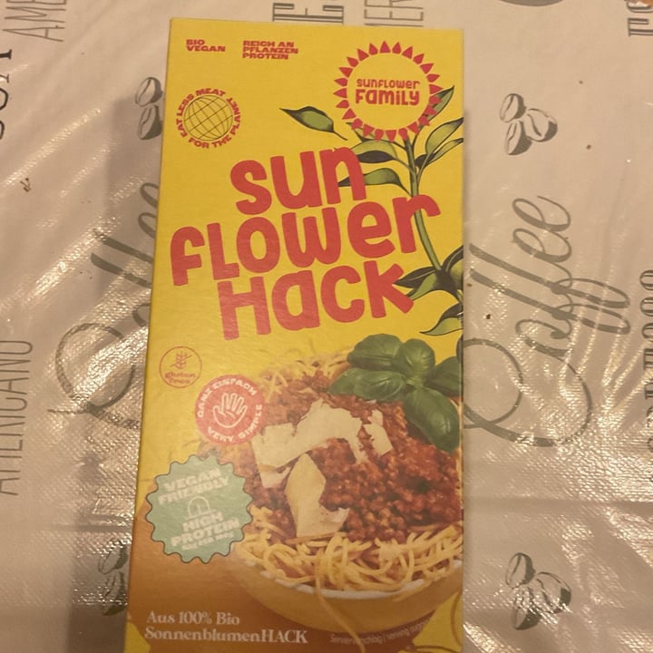 photo of Sunflower family Sunflower Hack shared by @aliciaeva on  15 Jan 2024 - review