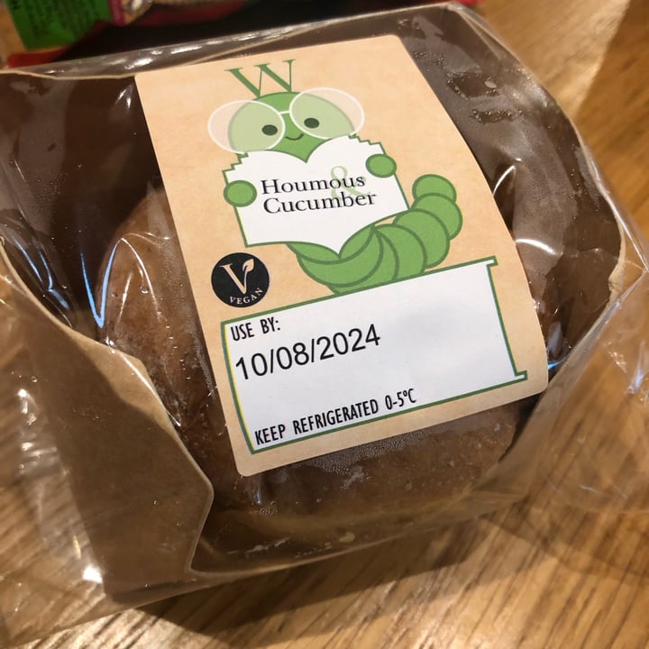 photo of Waterstones Kids Hummus & Cucumber Roll shared by @cloudnineberry on  09 Aug 2024 - review