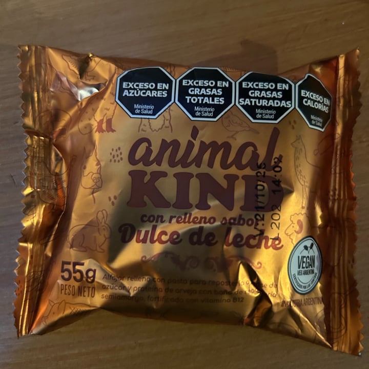 photo of Animal kind Alfajor de choloate semiamargo con dulce de leche shared by @van78 on  16 Sep 2025 - review