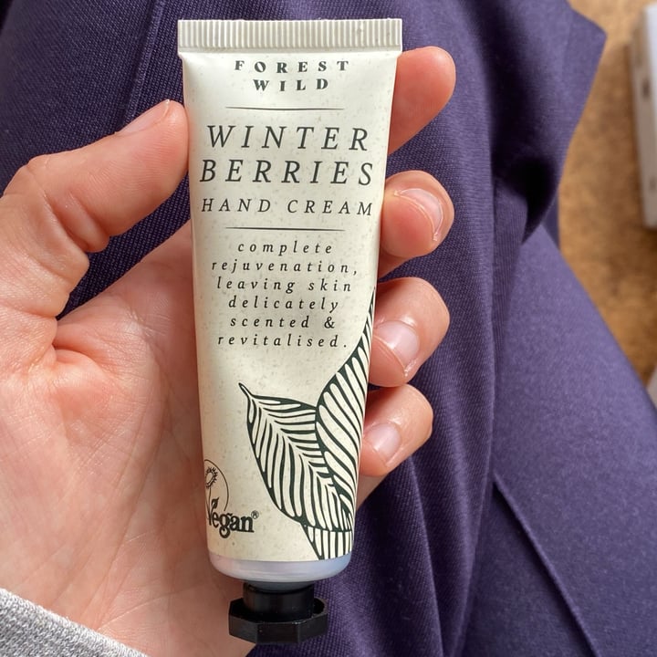photo of Forest wild Hand Cream Winter Berries shared by @lauraperezz on  12 Feb 2024 - review