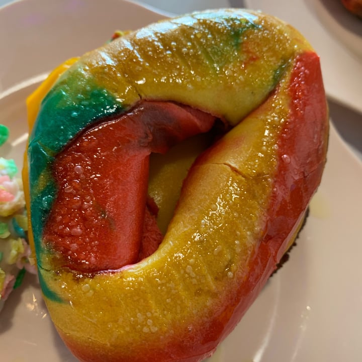 photo of Beach Hippie Coffee Rainbow Bagel w MSF Sausage and Cheez shared by @onehungryvegan on  01 May 2024 - review