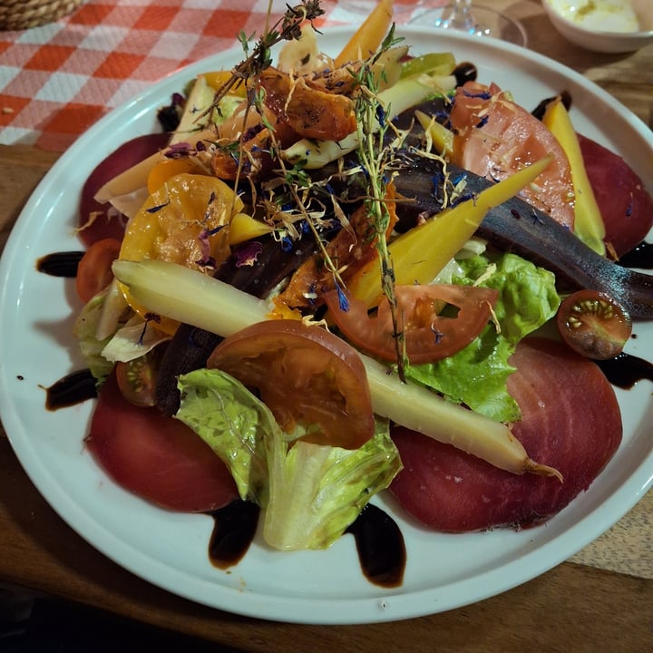 photo of Bistro Le Bouchot insalata mista shared by @avlescri on  27 Aug 2025 - review