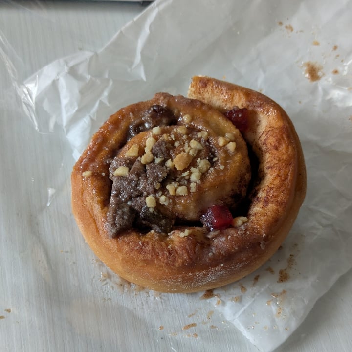 photo of Baker's Place Tinapayan Cinnamon bread shared by @lapalissia on  14 Apr 2025 - review