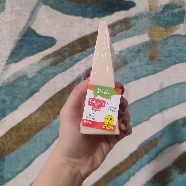 photo of Vemondo spicchio vegano shared by @hella on  05 Jan 2025 - review