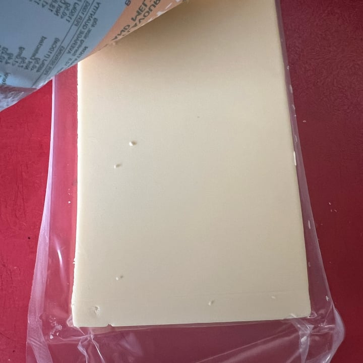 photo of Made With Plants Dairy Free Cheddar Block shared by @vegan-friendly on  23 Aug 2024 - review