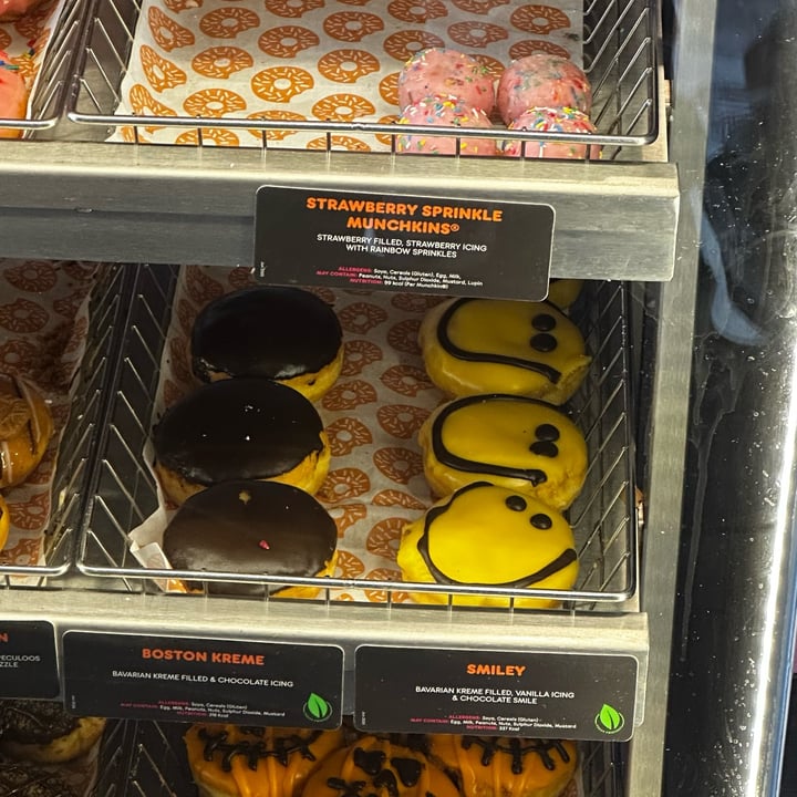 photo of DUNKIN' Broughton Lane donuts shared by @vecardo_ on  11 Oct 2025 - review