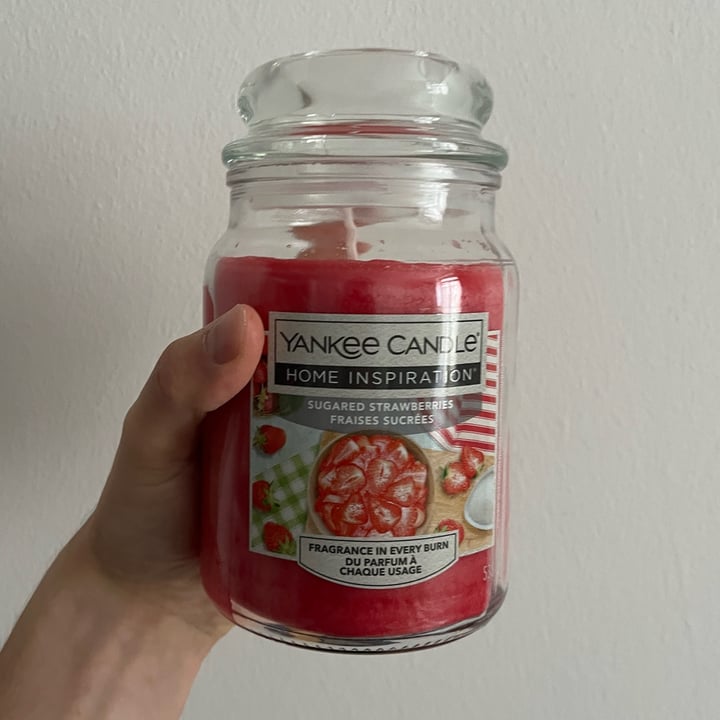 photo of Yankee candle Sugared strawberries shared by @risajanda on  16 Feb 2025 - review