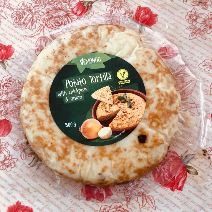 photo of Vemondo Vegan tortilla with chickpeas and onion shared by @spazioverdegreen on  04 Feb 2024 - review